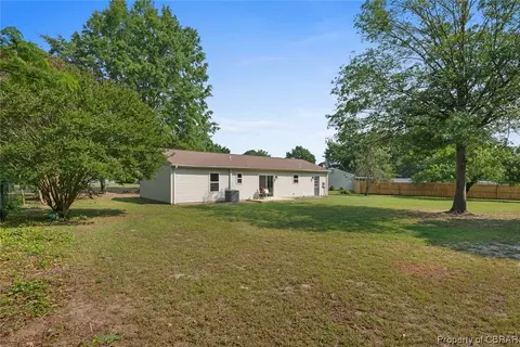 1927 Gloucester Point Dr, Gloucester Point, VA 23062 photo 42