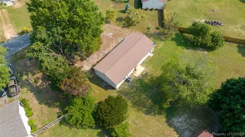 1927 Gloucester Point Dr, Gloucester Point, VA 23062 photo 45