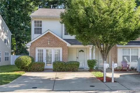 437 Revolution Ln, Newport News, VA 23608