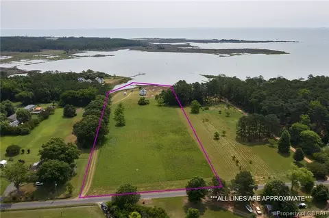 371 Peary Rd, Port Haywood, VA 23138