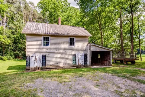 624 Gloucester Rd, Saluda, VA 23149 photo 38
