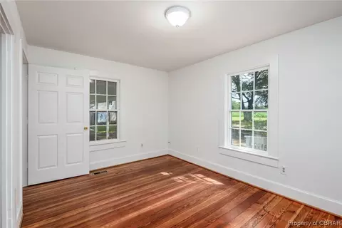 624 Gloucester Rd, Saluda, VA 23149 photo 21