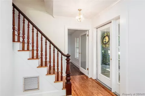 624 Gloucester Rd, Saluda, VA 23149 photo 5