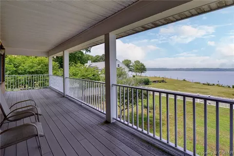 1470 Mercer Rd, Gloucester Point, VA 23062 photo 7