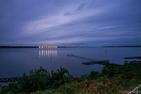 1470 Mercer Rd, Gloucester Point, VA 23062 photo 34