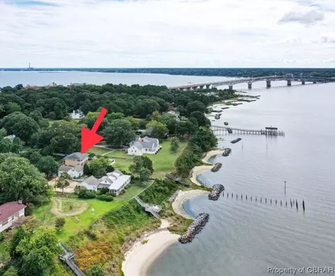 1470 Mercer Rd, Gloucester Point, VA 23062