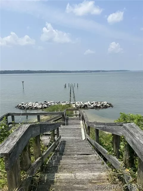1470 Mercer Rd, Gloucester Point, VA 23062 photo 31