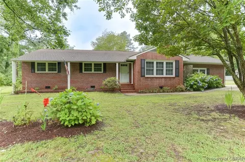 2902 Seaford Rd, Seaford, VA 23696