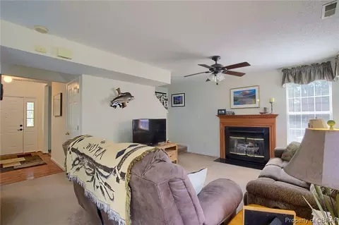 8024 Kitchener Dr, Gloucester, VA 23061 photo 20