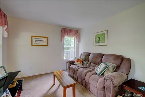 8024 Kitchener Dr, Gloucester, VA 23061 photo 21