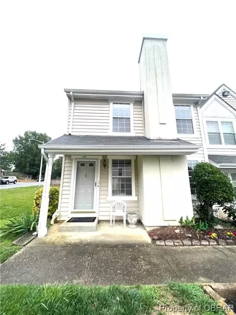 398 Rivers Ridge Cir, Newport News, VA 23608
