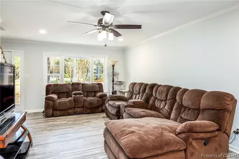 3552 Foxhaven Dr, Gloucester, VA 23061 photo 5