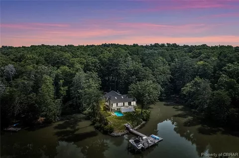 399 Bermuda, Lancaster, VA 22503