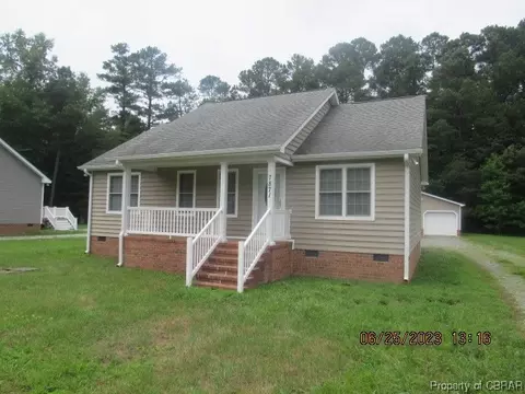 7871 Guinea Rd, Hayes, VA 23072