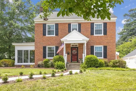 513 E Riverview Dr, Suffolk, VA 23434 photo 1