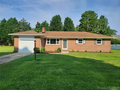 104 Crandol Dr, Yorktown, VA 23693