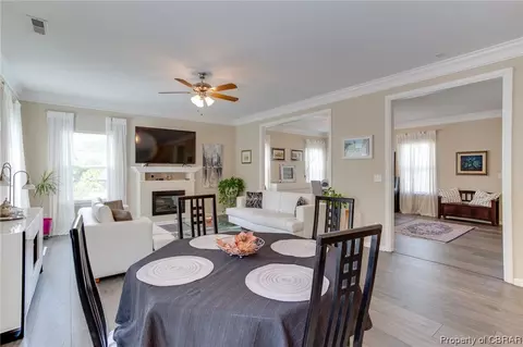 8 Boger Cir, Hampton, VA 23664 photo 12