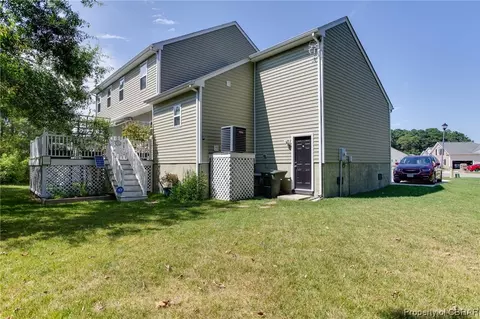 8 Boger Cir, Hampton, VA 23664 photo 43