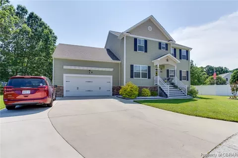 8 Boger Cir, Hampton, VA 23664 photo 2