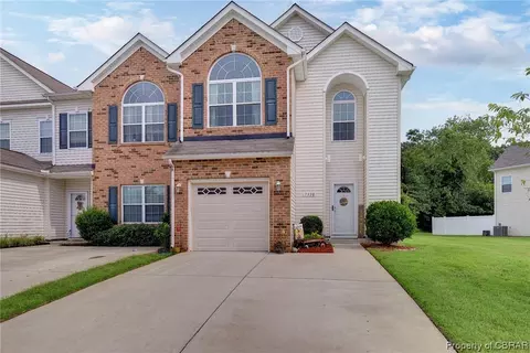 7530 Villa Ct, Gloucester Point, VA 23062