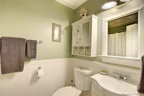 8463 Kitchener Dr, Gloucester, VA 23061 photo 17