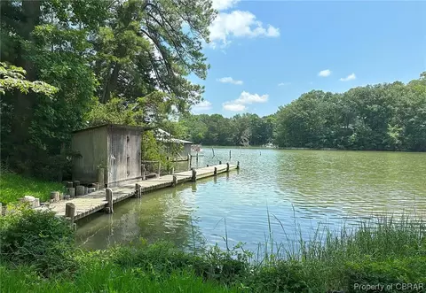 111 Hanamalea Ln, Topping, VA 23169 photo 5
