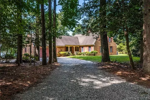 268 Woodbrook Dr, Lancaster, VA 22503