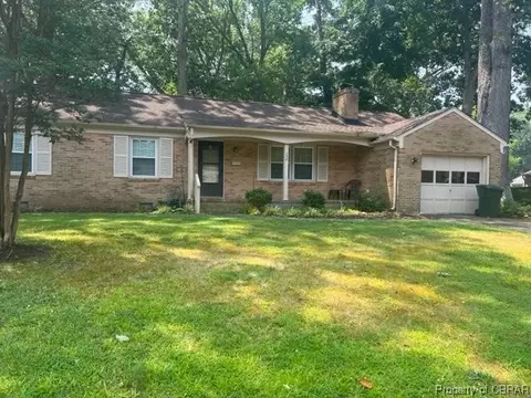 198 Shannon Dr, Newport News, VA 23608