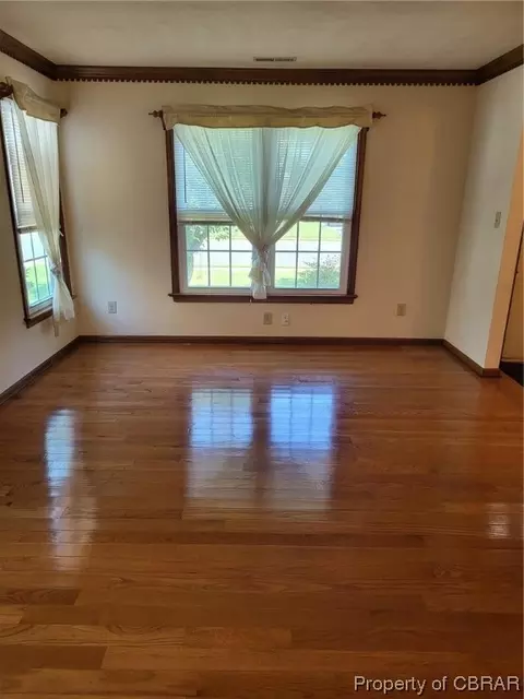 611 Burton St, Hampton, VA 23666 photo 5