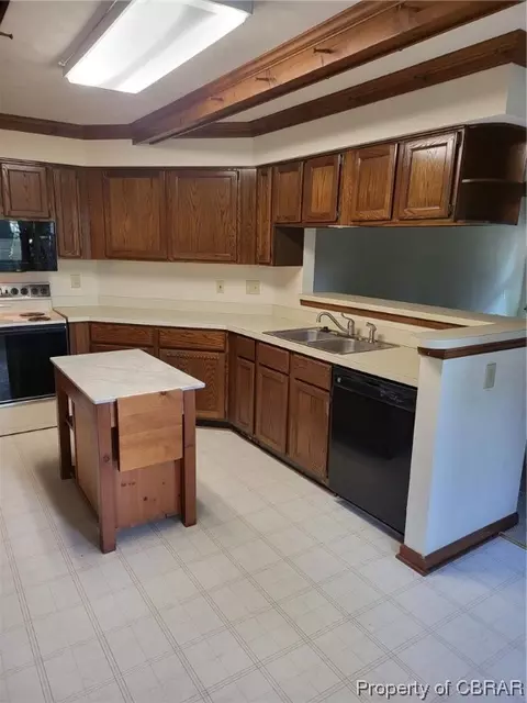611 Burton St, Hampton, VA 23666 photo 8
