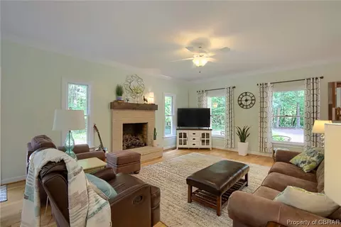 6565 Milford Rd, Gloucester, VA 23061 photo 11