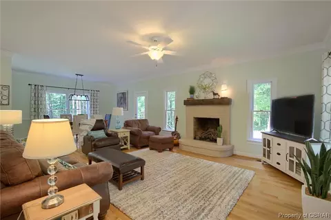 6565 Milford Rd, Gloucester, VA 23061 photo 9