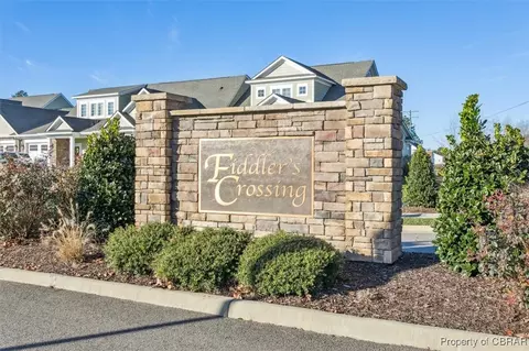7384 Sinclair Way #B, Gloucester, VA 23061 photo 2