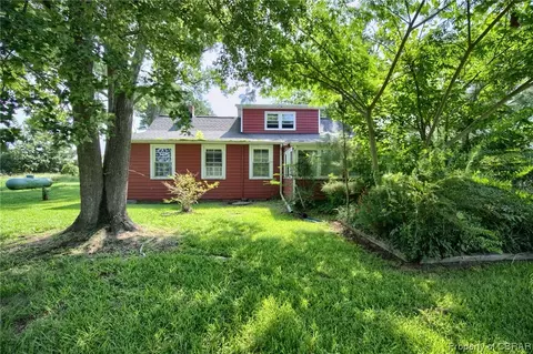 5974 Ware Neck Rd, Gloucester, VA 23061 photo 3