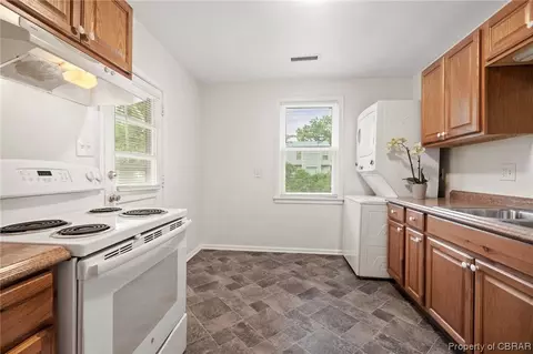 320 Columbia Ave, Hampton, VA 23669 photo 11