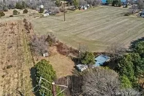 619 Masons Cove Ln, Topping, VA 23169