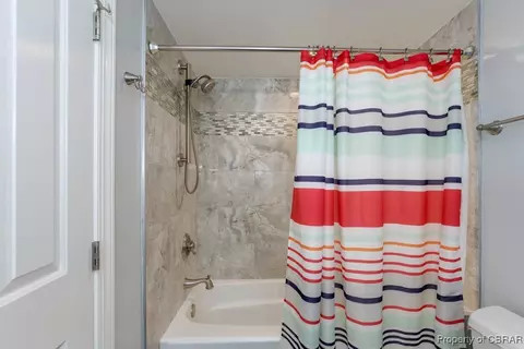 7 Mainsail Dr, Hampton, VA 23664 photo 6