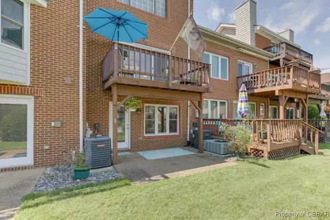 7 Mainsail Dr, Hampton, VA 23664 photo 19