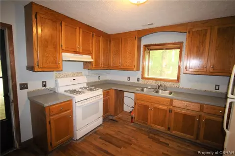 6725 Hollybrook Ln, Gloucester, VA 23061 photo 11