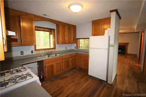 6725 Hollybrook Ln, Gloucester, VA 23061 photo 12