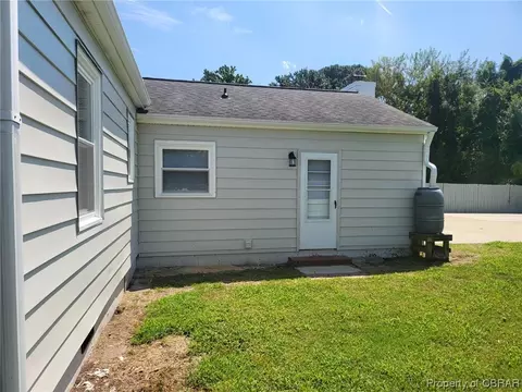109 Lynnhaven Dr, Hampton, VA 23666 photo 5