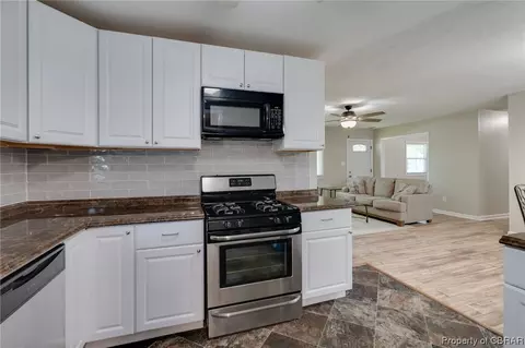 111 Fox Hill Rd, Hampton, VA 23669 photo 10