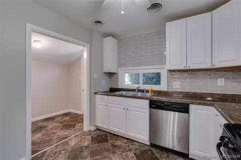 111 Fox Hill Rd, Hampton, VA 23669 photo 12