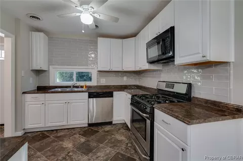 111 Fox Hill Rd, Hampton, VA 23669 photo 4