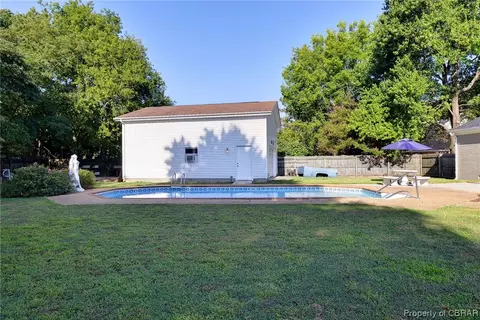 1643 Colony Cir, Gloucester Point, VA 23062 photo 32