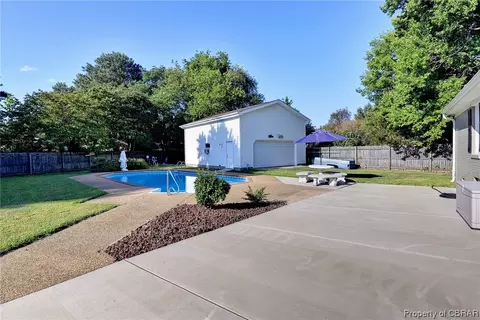1643 Colony Cir, Gloucester Point, VA 23062 photo 25