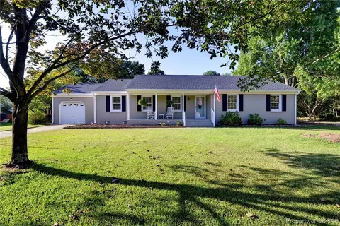 1643 Colony Cir, Gloucester Point, VA 23062