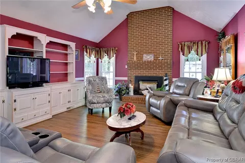 7024 Tracey Ct, Gloucester, VA 23061 photo 15