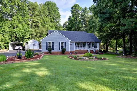 7024 Tracey Ct, Gloucester, VA 23061