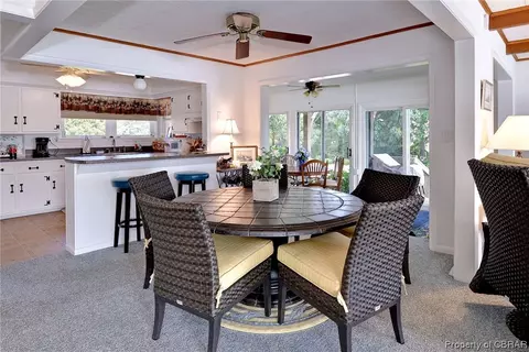 7836 Waters Edge Ln, Gloucester Point, VA 23062 photo 9
